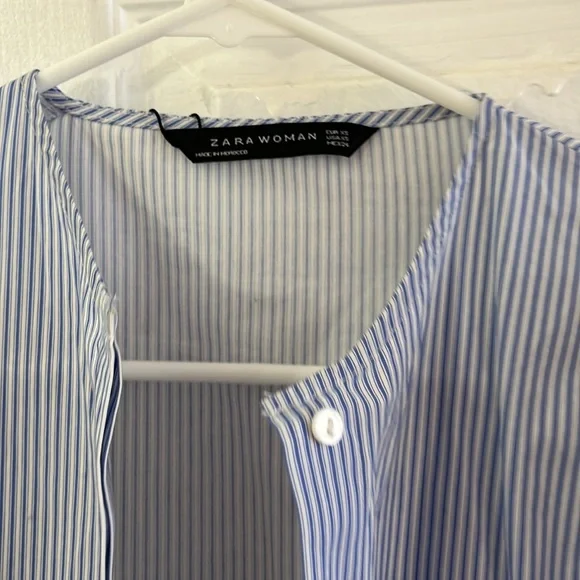Zara Ruffel button down - Picture 3 of 6